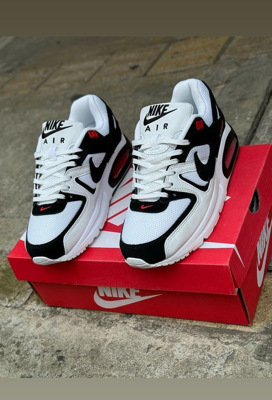Nike Air Max Command. un modรจle classique de la gamme Nike