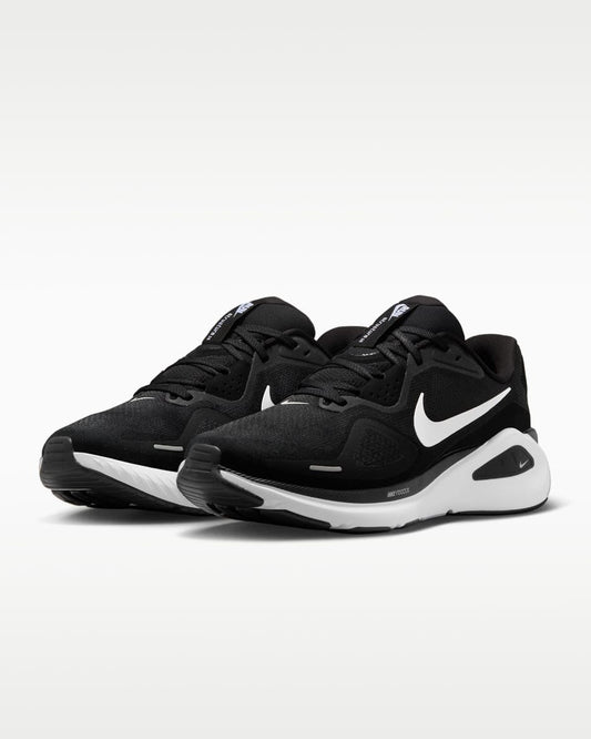NIKE STRUCTURE 26