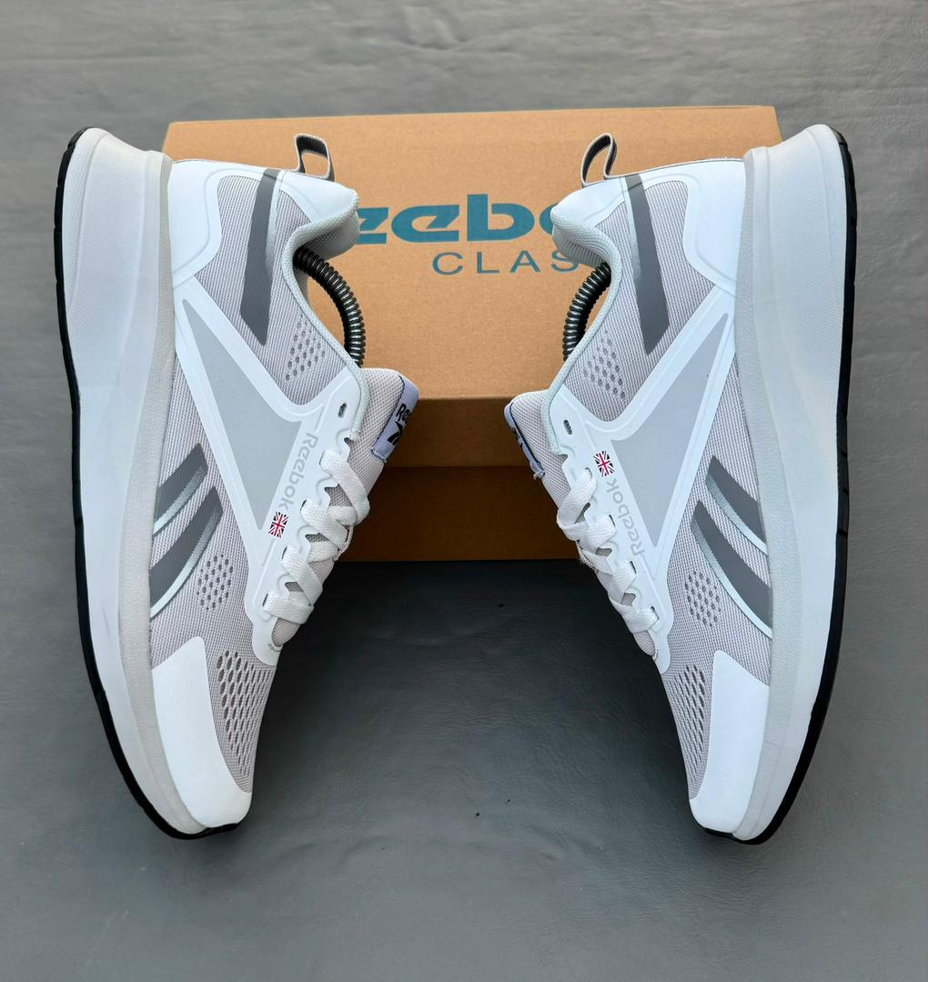 REEBOK CLASSIC