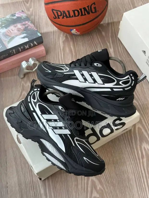 Adidas MTS Pro