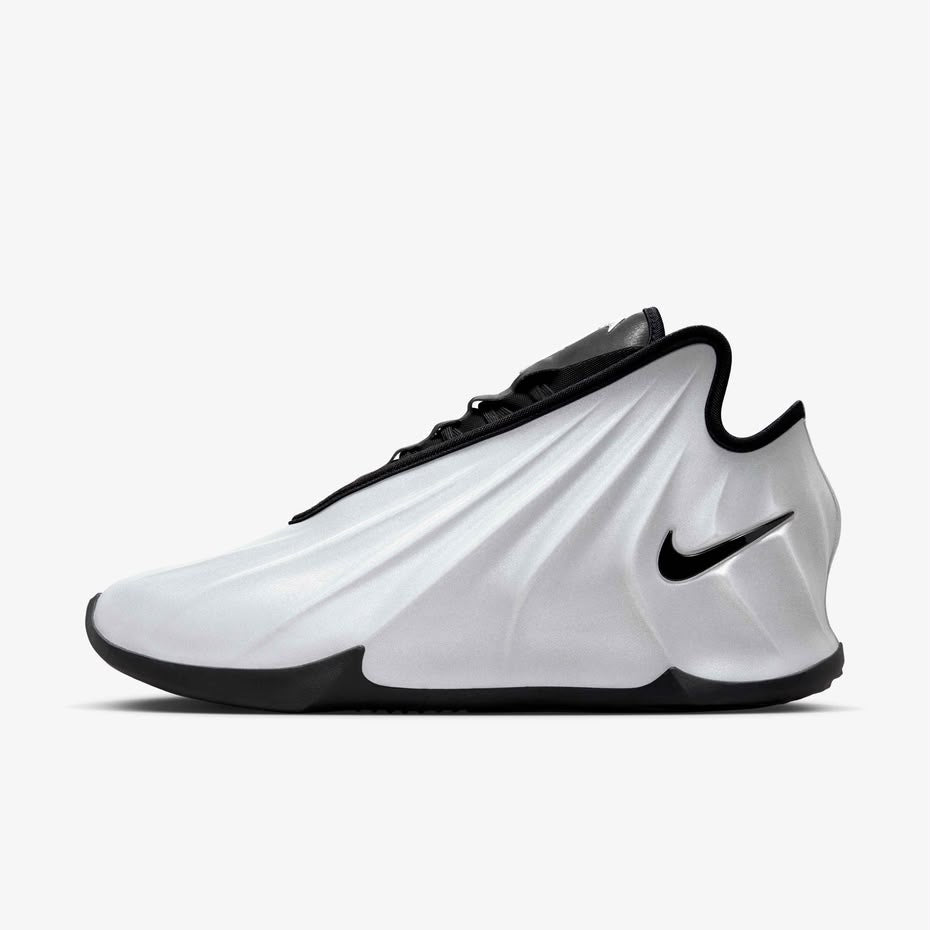 UNE Nike GT Future