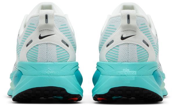 NIKE VOMERO 18