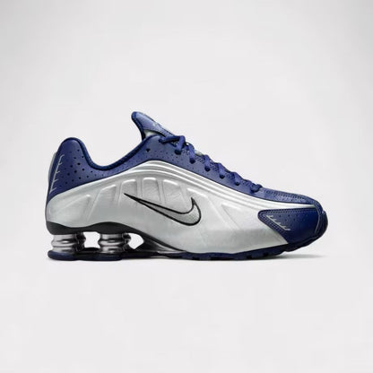 NIKE SHOX R4
