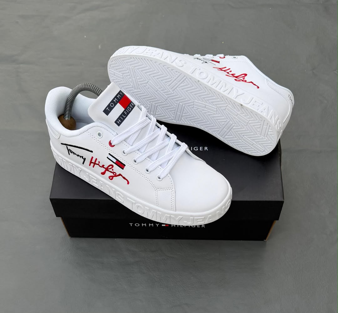 TOMMY HILFIGER