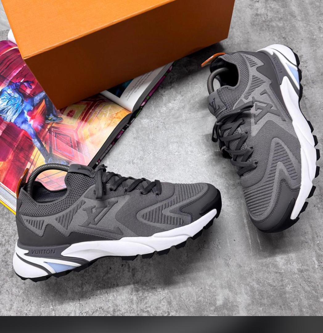 LOUIS VUITTON RUNNER GRIS