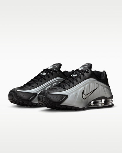 NIKE SHOXE R4