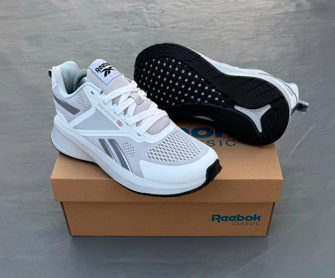 REEBOK CLASSIC