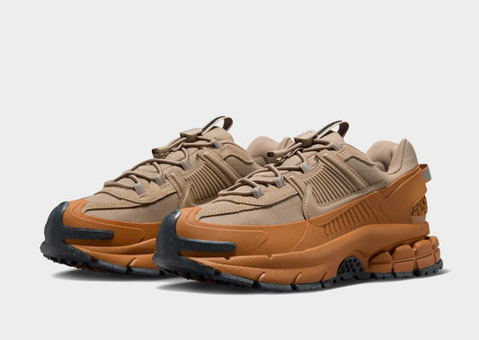 NIKE ZOOM VOMERO ROAM