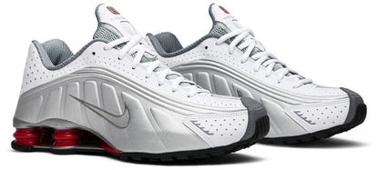 NIKE SHOXE R4