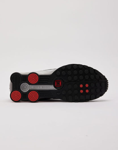NIKE SHOXE R4