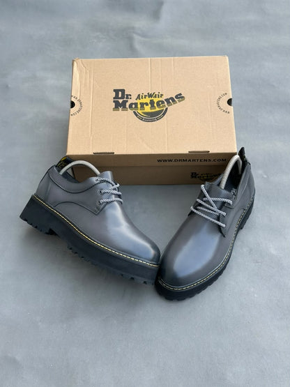 ,DR MARTENS GRIS