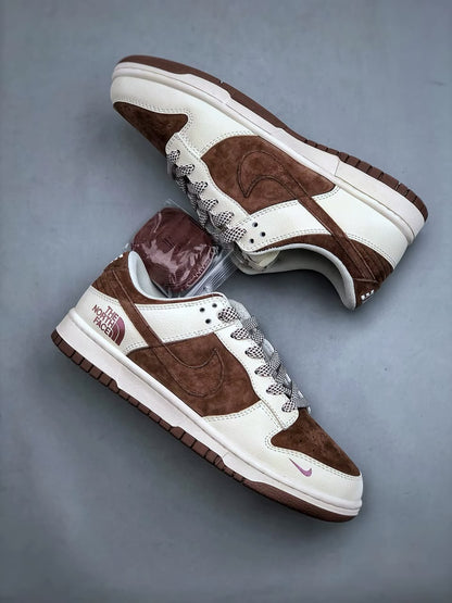 Nike sb Dunk low x the north face