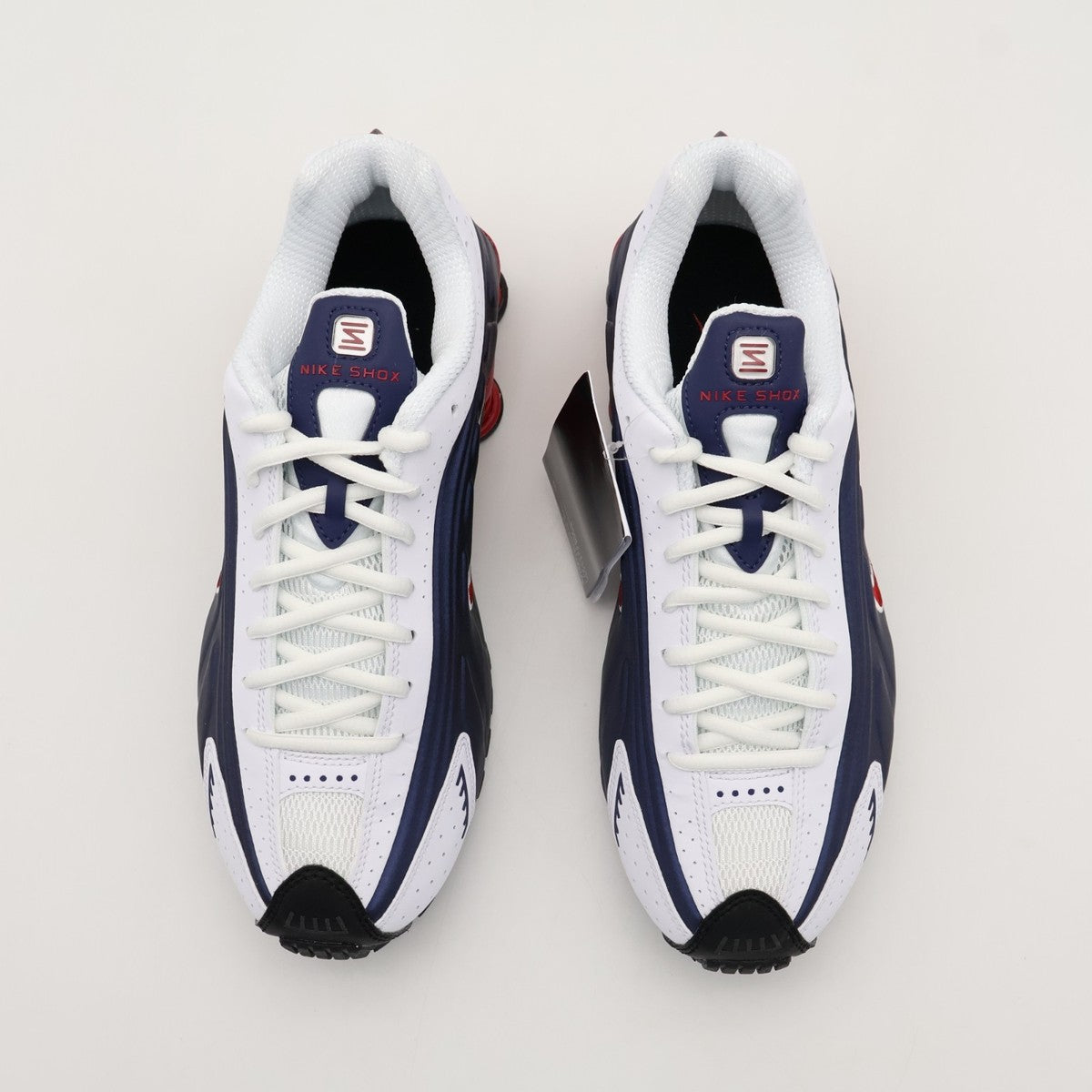 NIKE SHOX R4