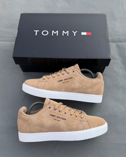 TOMMY HILFIGER 2
