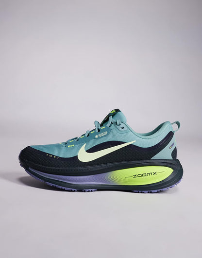 NIKE VOMERO 18