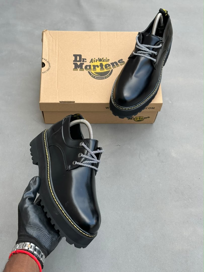 DR MARTENS NOIRE