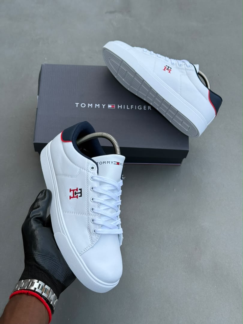 TOMMY HILFIGER 3