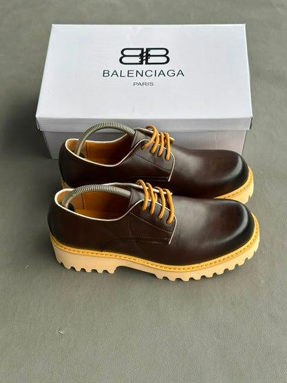 BALENCIAGA PARIS MARRON