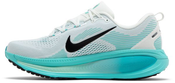 NIKE VOMERO 18