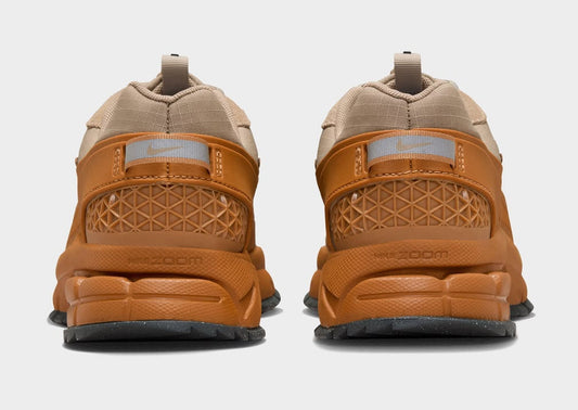 NIKE ZOOM VOMERO ROAM